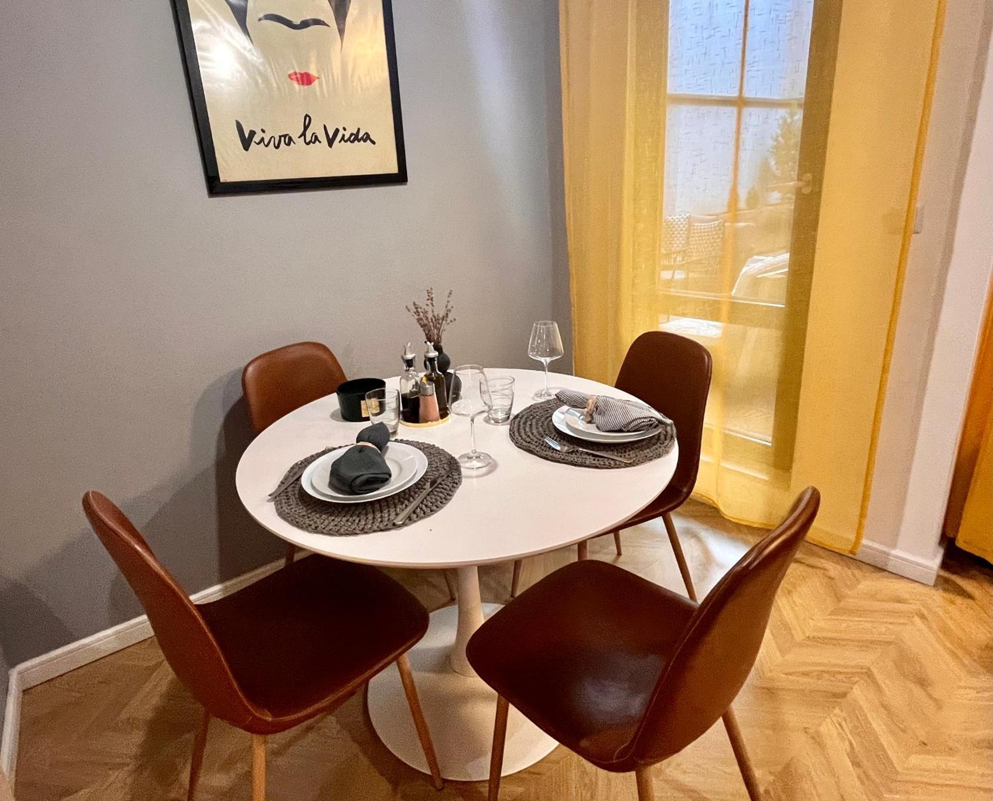 Opera Theatre Apartment With A Courtyard 바르나 외부 사진
